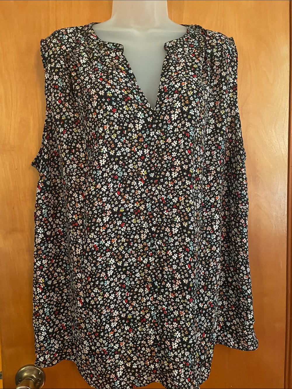 Black Floral Split-Neck Sleeveless Blouse